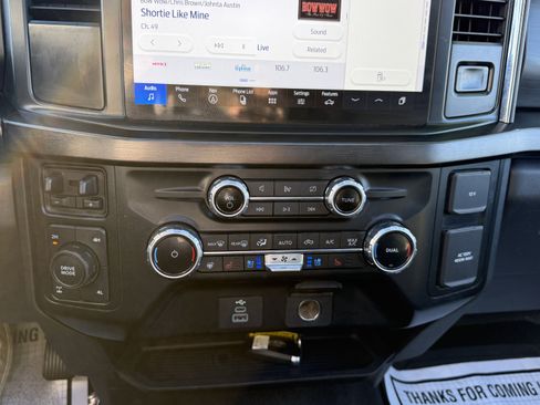 Used 2023 Ford F250 Lariat w/ Sport Appearance Package image 24