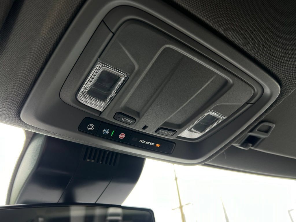 Used 2025 Chevrolet Silverado 1500 LT RWD image 37