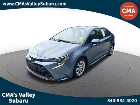 Used 2024 Toyota Corolla LE FWD image 1