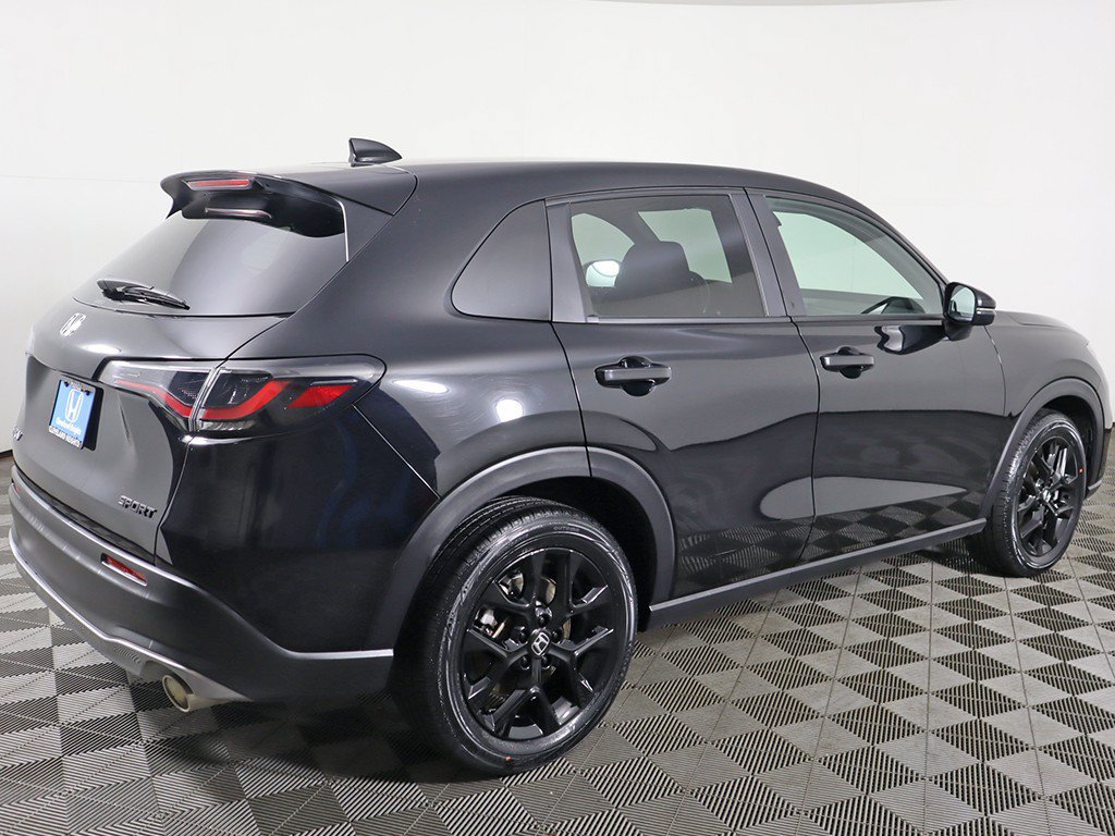 Used 2024 Honda HR-V Sport image 9