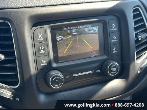 Used 2018 Jeep Compass Sport AWD/4WD image 25