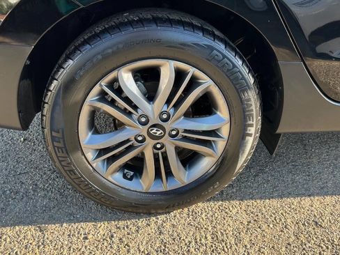 Used 2015 Hyundai Tucson GLS w/ Option Group 02 FWD image 32