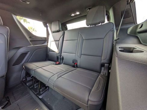 New 2026 Chevrolet Tahoe High Country AWD/4WD image 16