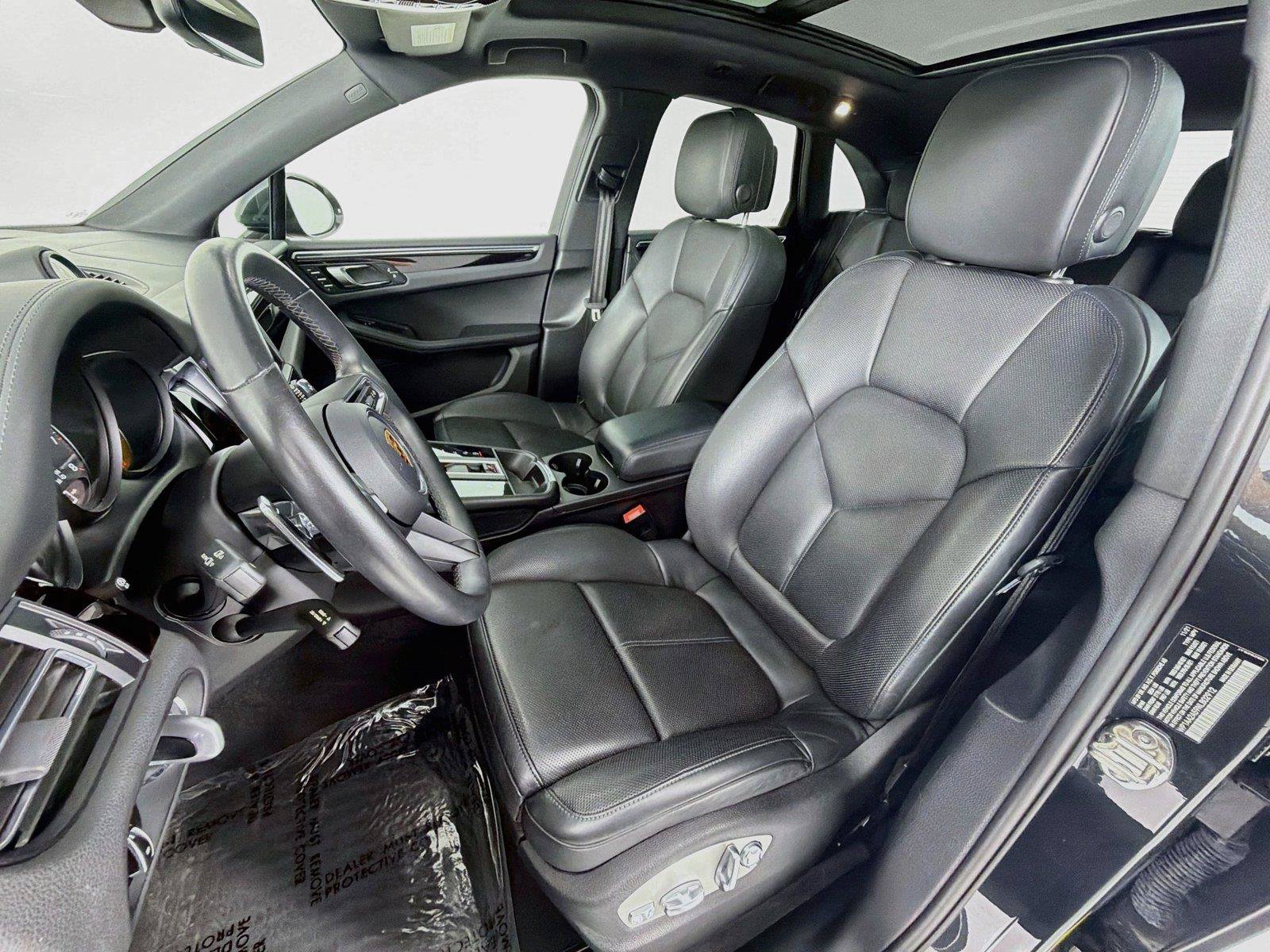 Used 2022 Porsche Macan AWD/4WD image 5