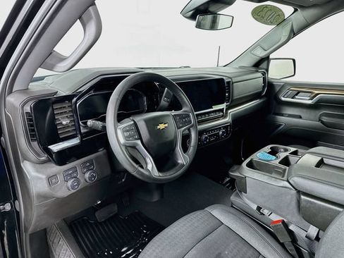 Used 2023 Chevrolet Silverado 1500 LT AWD/4WD image 18