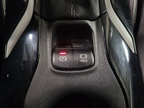 Used 2022 Toyota Corolla LE image 15