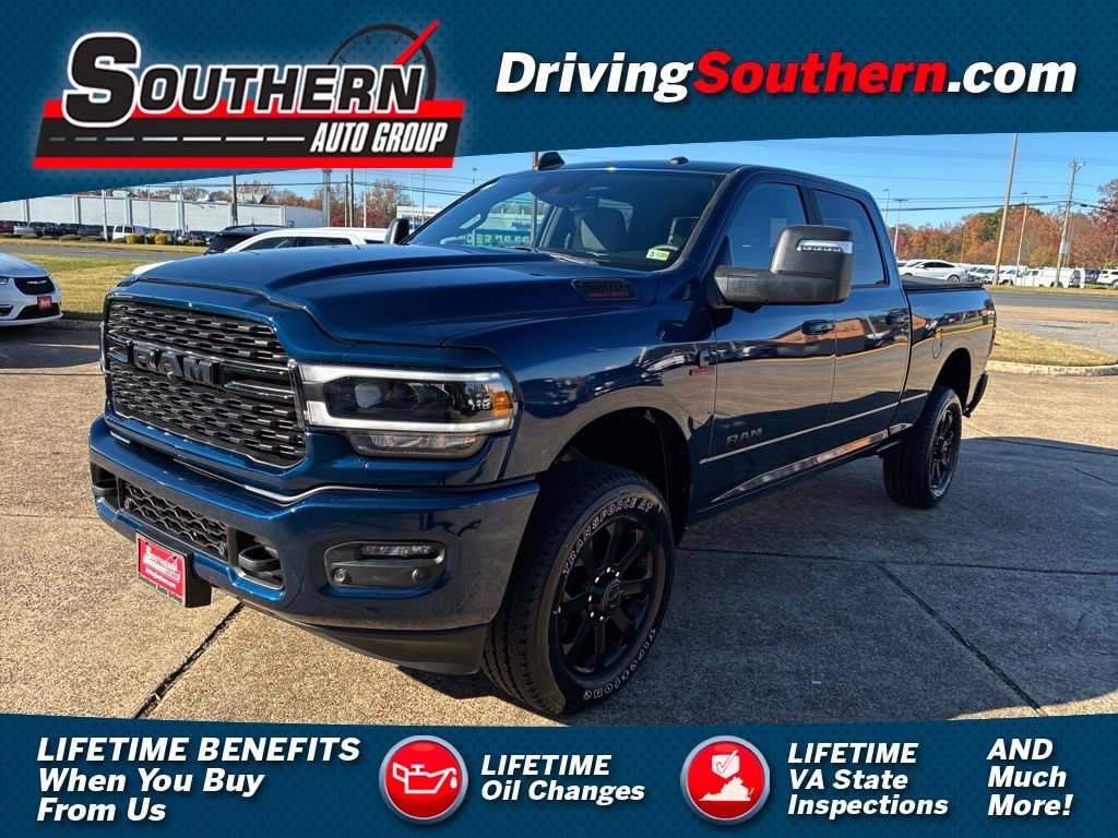 New 2024 RAM 2500 Big Horn w/ Night Edition AWD/4WD 360° Tour