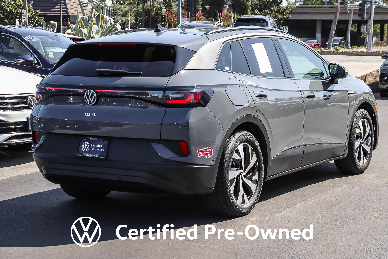 Certified 2023 Volkswagen ID.4 Pro RWD image 7