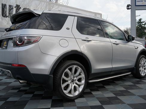 Used 2017 Land Rover Discovery Sport HSE Luxury image 6
