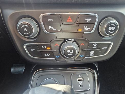 Used 2019 Jeep Compass Limited w/ Advanced Safety Group image 26