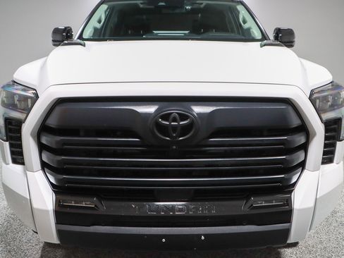 Used 2024 Toyota Tundra Limited image 5
