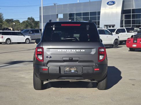 New 2025 Ford Bronco Sport Outer Banks w/ Outer Banks Tech Package+ AWD/4WD image 8