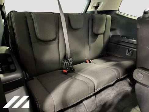 Used 2025 Subaru Ascent Premium image 28