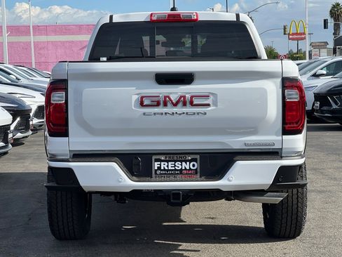 New 2026 GMC Canyon Elevation image 6