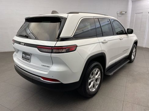 Certified 2023 Jeep Grand Cherokee Limited image 5