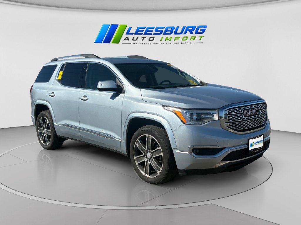 Used 2017 GMC Acadia Denali w/ Technology Package AWD/4WD image 7