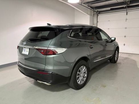 Used 2023 Buick Enclave Essence FWD image 7