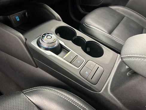 Used 2020 Ford Escape SEL image 18