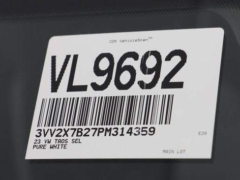 Certified 2023 Volkswagen Taos SEL AWD/4WD image 26