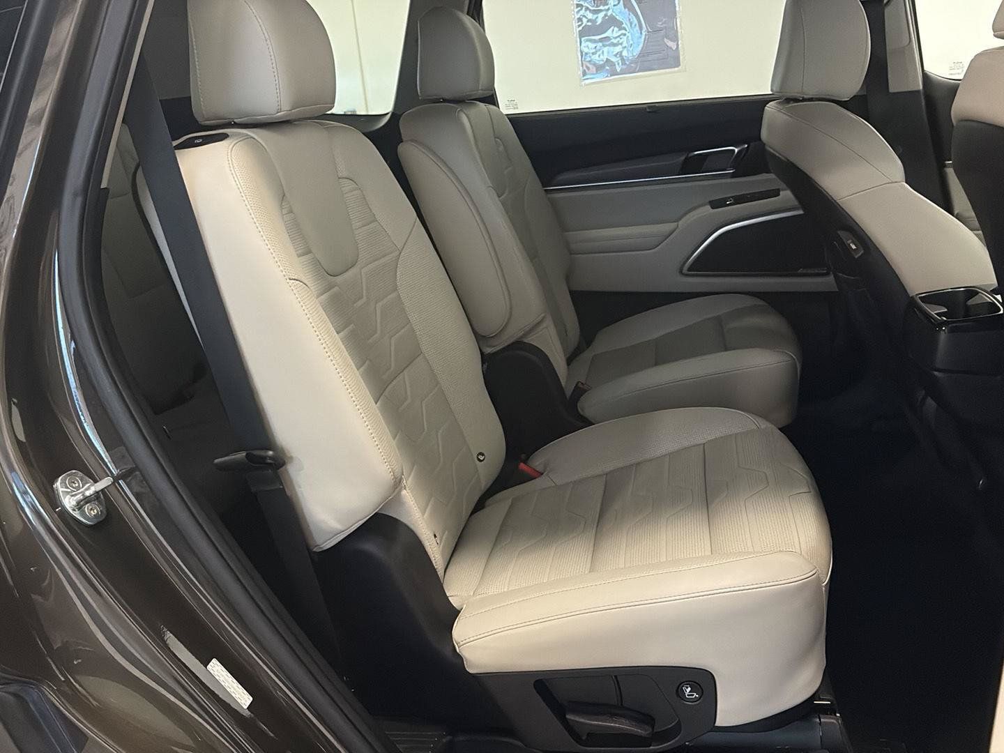 Used 2022 Kia Telluride SX w/ SX Prestige Package AWD/4WD image 43