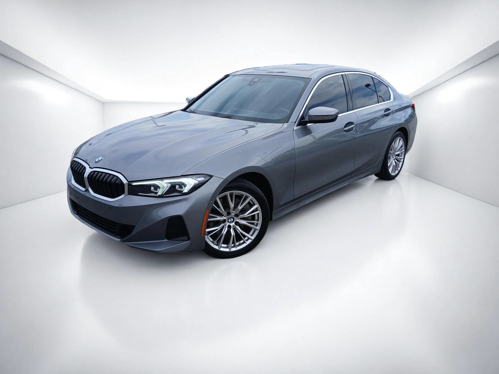 Used 2024 BMW 330i Sedan w/ Convenience Package RWD image 1