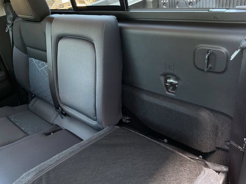 New 2026 Nissan Frontier SV w/ SV Convenience Package RWD image 16