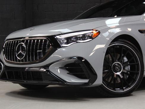 Used 2025 Mercedes-Benz E 53 AMG e 4MATIC Sedan image 6