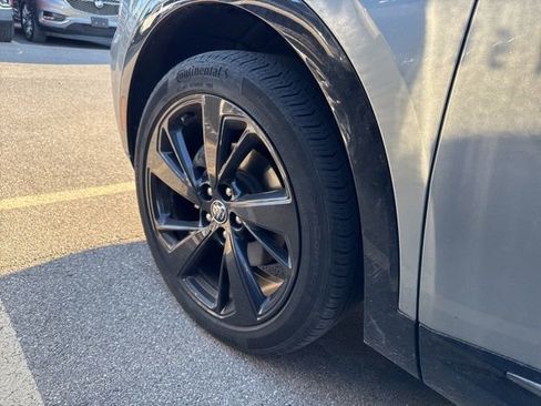 Used 2023 Buick Envision Preferred w/ Sport Touring Package image 11