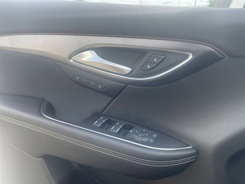 Used 2024 Buick Envision Sport Touring image 20