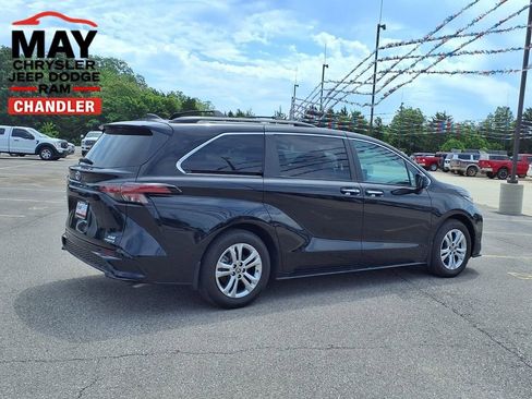 Used 2023 Toyota Sienna XSE w/ XSE Plus Package AWD/4WD image 20