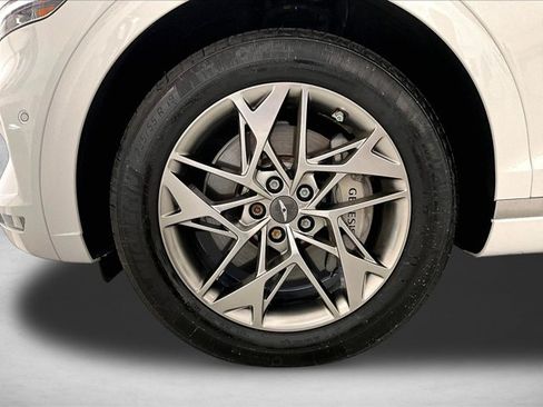 Used 2023 Genesis GV70 2.5T w/ Advanced Package AWD/4WD image 10