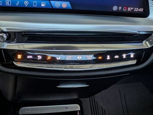 Used 2024 Cadillac Lyriq Luxury AWD/4WD image 24