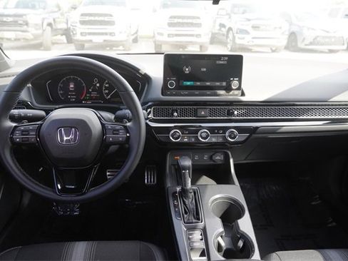 Used 2025 Honda Civic Sport image 12