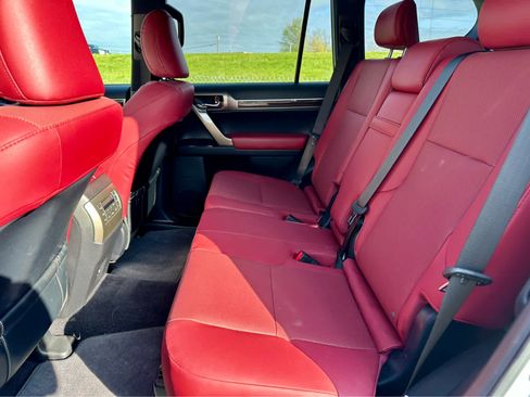 Used 2021 Lexus GX 460 Premium w/ Premium Package image 13