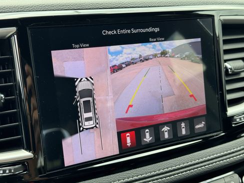 New 2026 Chrysler Pacifica Select image 18