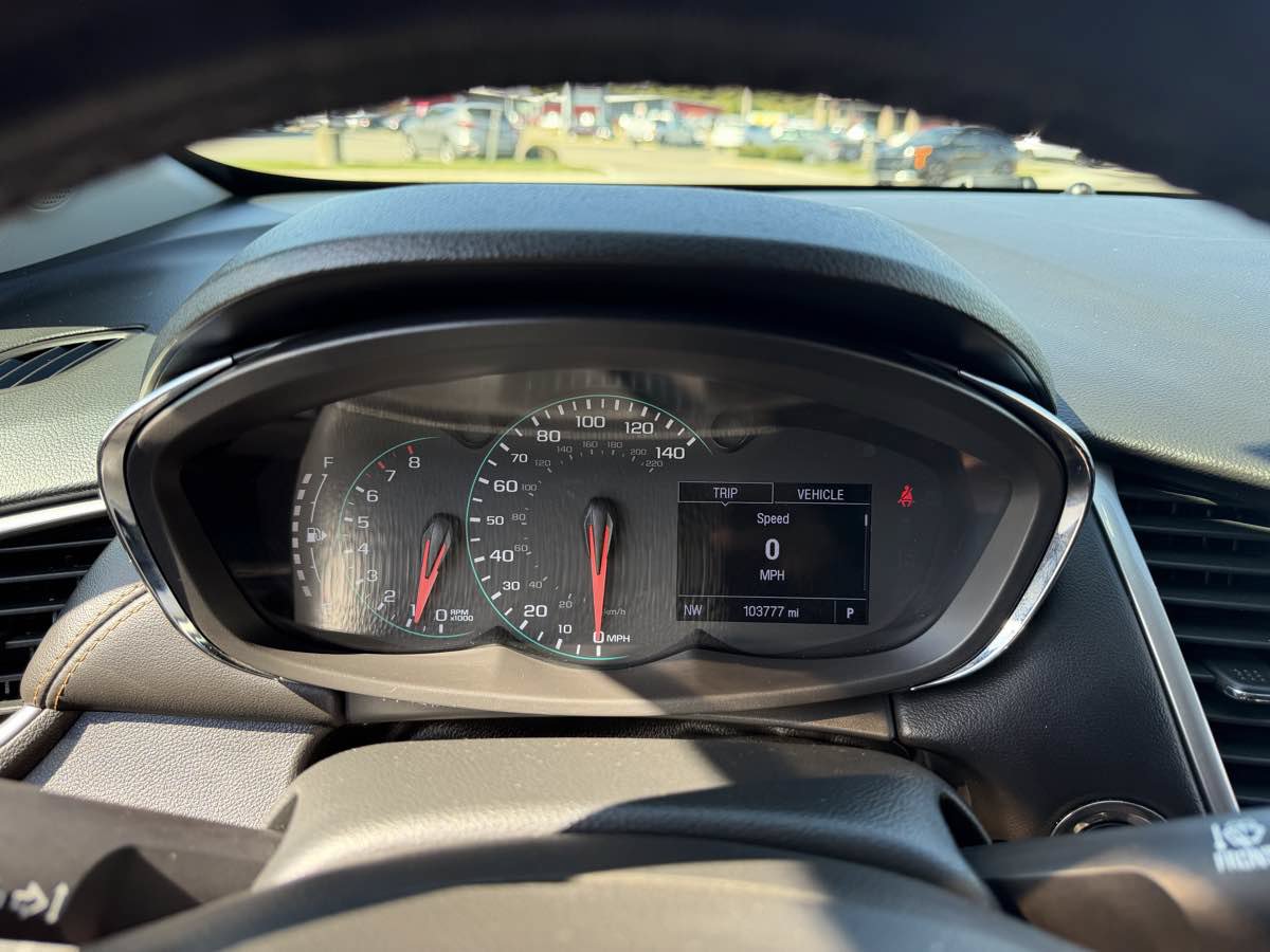Used 2019 Chevrolet Trax LT w/ LT Convenience Package AWD/4WD image 23