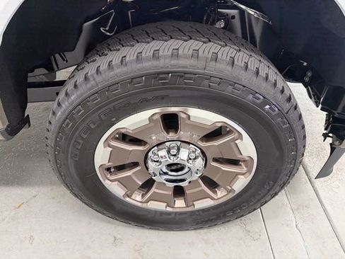 New 2026 Ford F250 4x4 Crew Cab Super Duty image 5