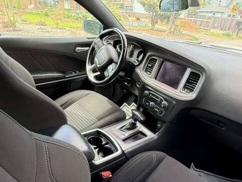 Used 2023 Dodge Charger SXT RWD image 8