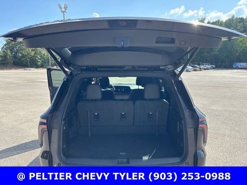 Used 2024 Chevrolet Traverse Z71 AWD/4WD image 22