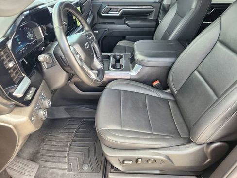 Used 2024 Chevrolet Silverado 2500 LTZ w/ LTZ Plus Package AWD/4WD image 13