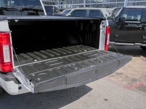 Used 2022 Ford F250 King Ranch w/ King Ranch Ultimate Package AWD/4WD image 12