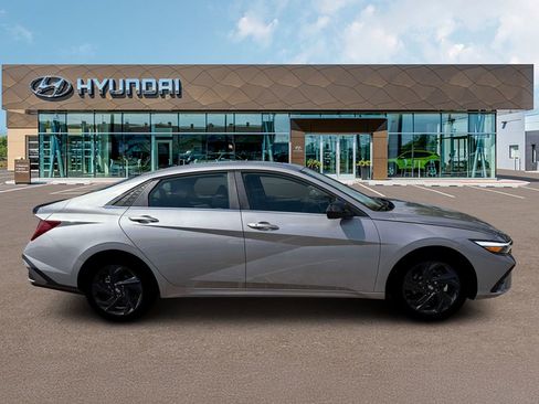 New 2026 Hyundai Elantra SEL Sport Premium w/ Cargo Package FWD image 9