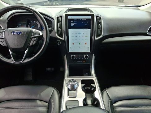 Certified 2024 Ford Edge SEL AWD/4WD image 15