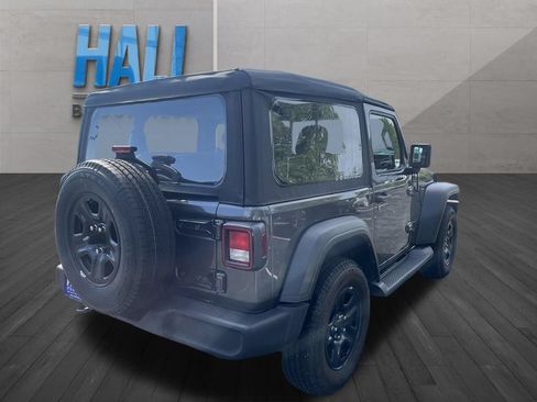 Used 2022 Jeep Wrangler Sport AWD/4WD image 5