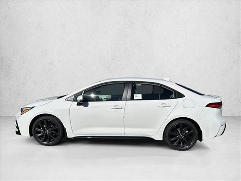 Used 2026 Toyota Corolla SE w/ SE Premium Package FWD image 4