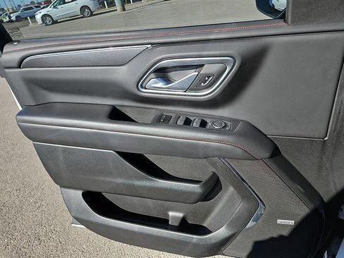 Used 2023 Chevrolet Tahoe RST image 15