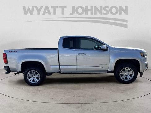 Used 2018 Chevrolet Colorado LT w/ LT Convenience Package AWD/4WD image 6