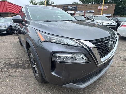 Used 2021 Nissan Rogue SV AWD/4WD image 3