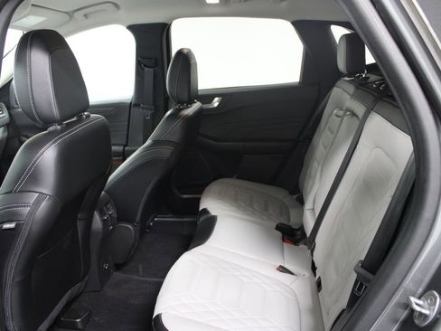 Used 2023 Ford Escape SE w/ PHEV Premium Package image 23