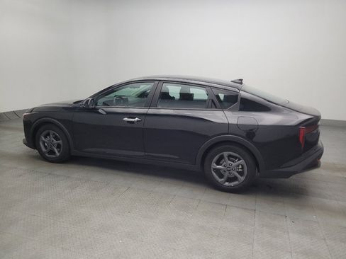 Used 2025 Kia K4 LXS image 3